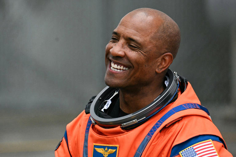 NASA astronaut Victor Glover stuns with moving Easter message from space