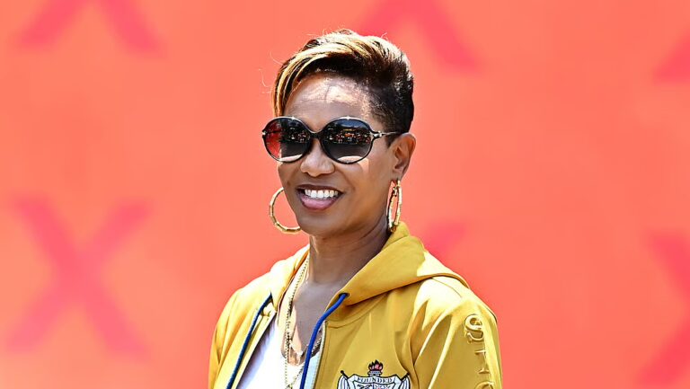 MC Lyte honored for decades of advocacy as she fights for artists to get paid